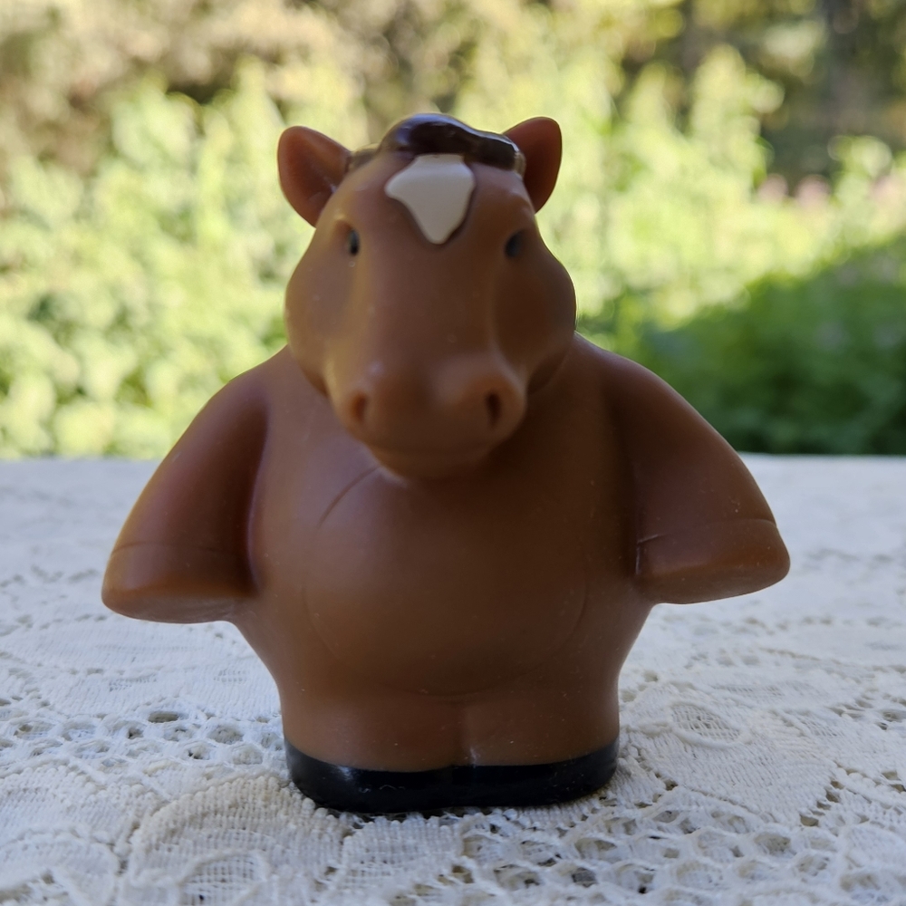 Tomy Farm Brown Horse Toy Figure Horse or Pony Figurine
